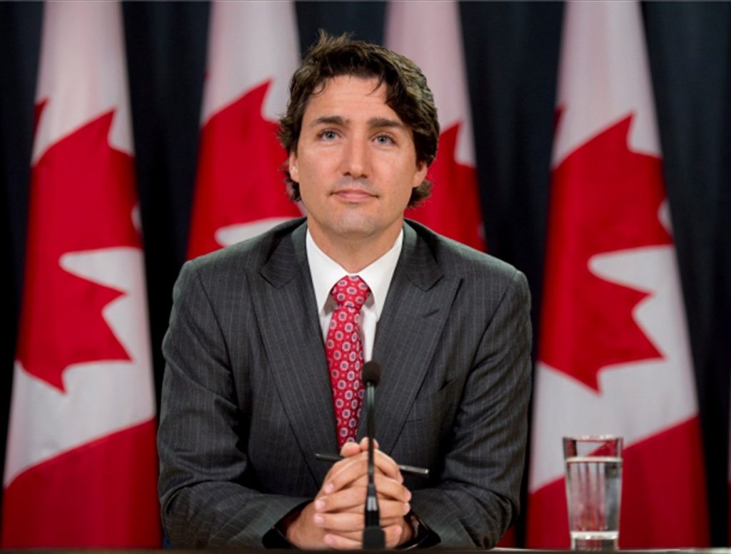 Mujer acusó a Trudeau de manosearla
