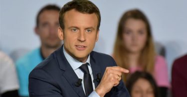 Macron dice que cerrará las centrales de carbón en Francia