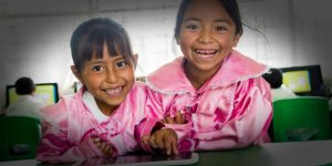 brecha educativa en mexico, grupo gigante, fundacion gigante, fundacion grupo gigante, unete, organizacion unete, brecha educativa, como cerrar la brecha educativa, como cerrar la brecha educativa en mexico, miyana campana social, gran terraza lomas verdes, socios unete, tecnologia en la educacion