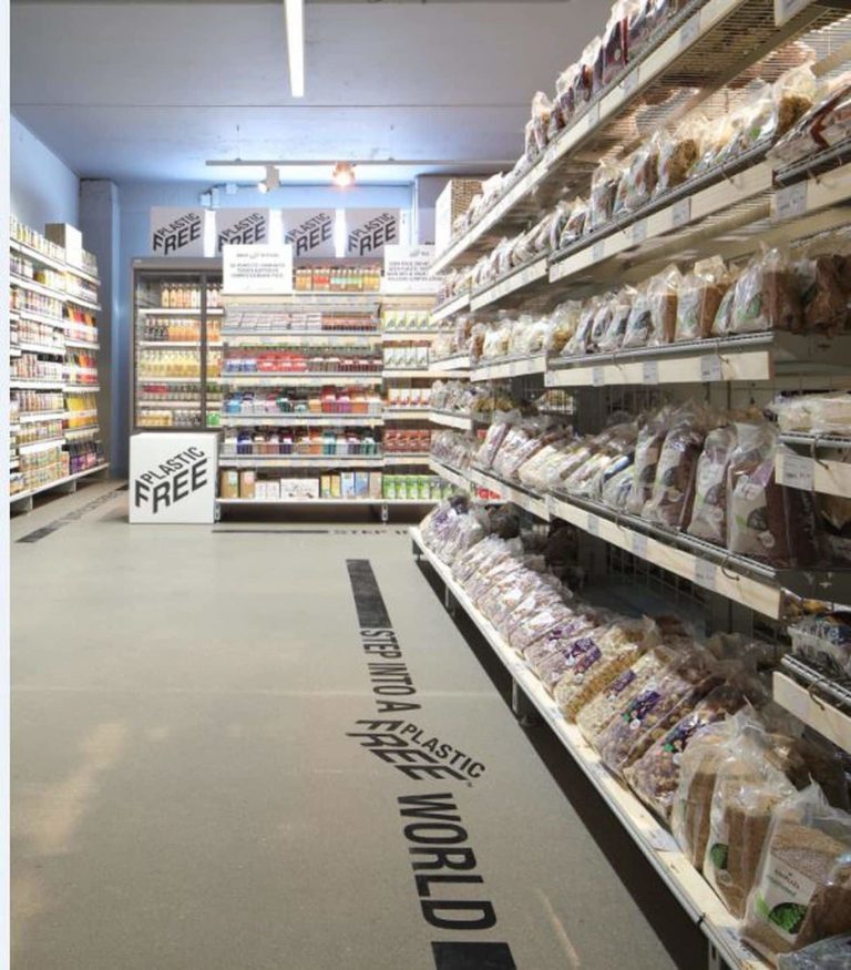 Ámsterdam abre el primer pasillo de supermercado sin plástico en el mundo