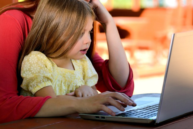 Cuidar a tus hijos en internet: 4 acciones de Telefónica