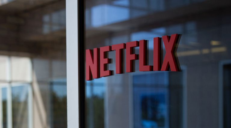 Netflix impone política contra el acoso sexual. ¿exagerada?