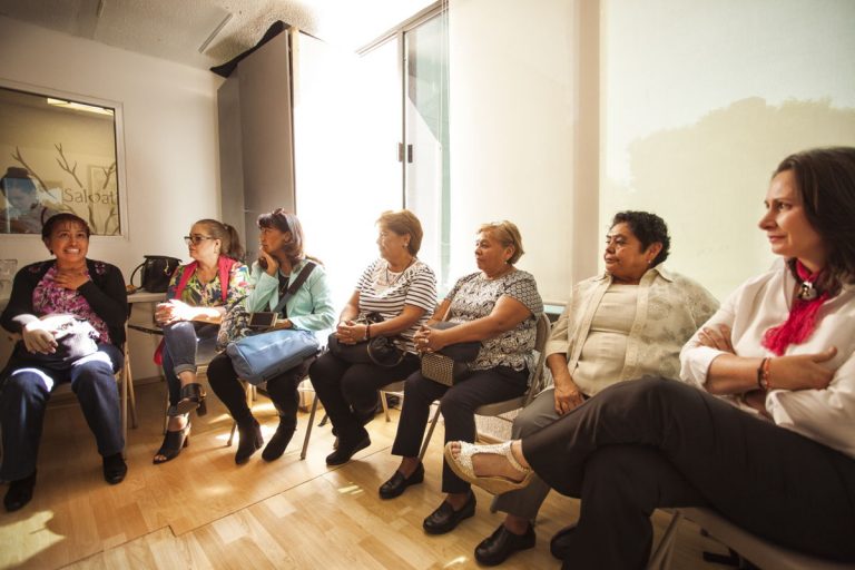 Avon consiente, agradece y reconoce a sus Representantes Rosa