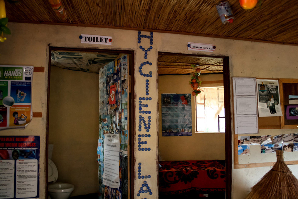 Esta escuela primaria en Nyanga es un ejemplo de buenas prácticas