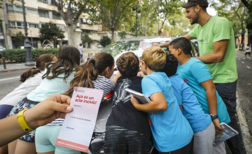 Niños toman las calles para decir cómo debería ser su ciudad
