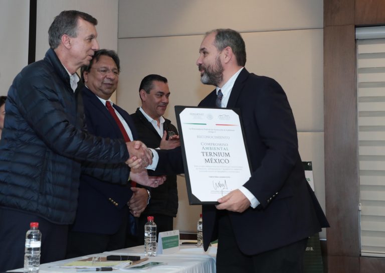 Ternium México recibió 9 reconocimientos a diferentes plantas por su compromiso ambiental