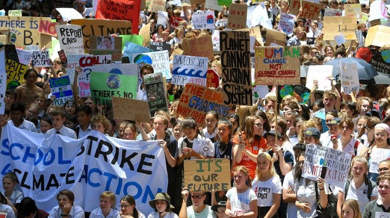Niños protestan vs el cambio climático