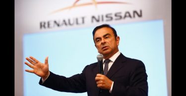 Carlos Ghosn dimite a presidencia de Renault