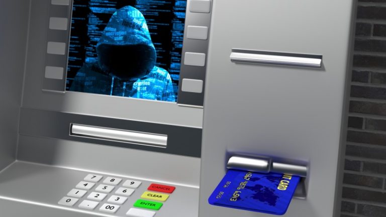 Hackeo a cajeros automáticos; todos son vulnerables según IBM