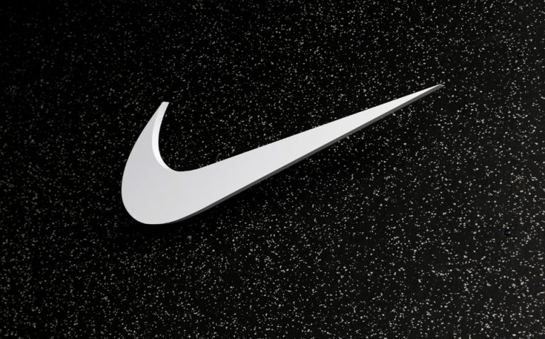 Multa para Nike por bloquear ventas transfronterizas