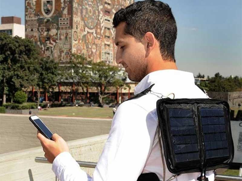 Larva del moscardón mi Inspección Cargador solar portátil para celulares; alumnos de la UNAM lo crean -  ExpokNews