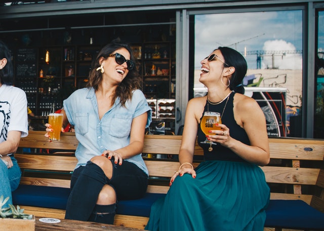 Cervezas líderes tienen mujeres a la cabeza