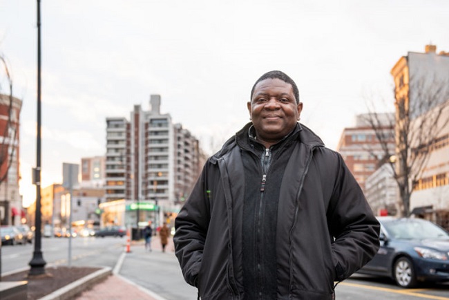 Activistas premiados por defender el planeta: Alfred Brownell de Liberia  