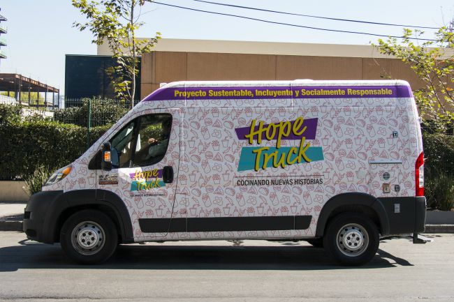 Este food truck va lleno de esperanza