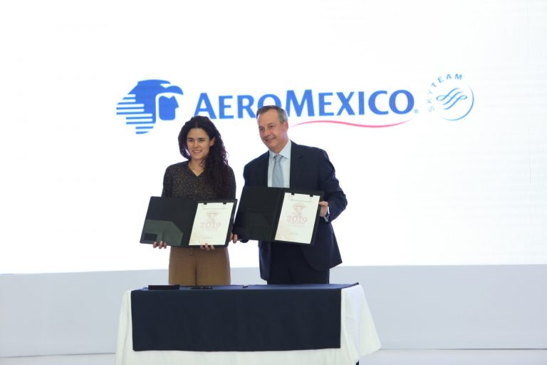 Aeroméxico suma 250 becarios a Jóvenes Construyendo el Futuro