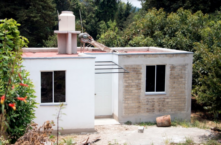 Reconstruir casas después del terremoto: Caso Gigante