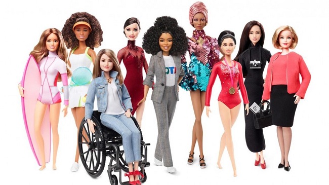 Como parte de la responsabilidad social de Barbie, la marca ha creado una muñeca única a semejanza de Samantha Cristoforetti, la única mujer astronauta activa en Europa. 