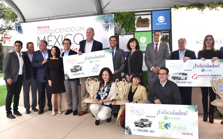 Toyota premió a los ganadores de la segunda edición de “Conduciendo un México Mejor”