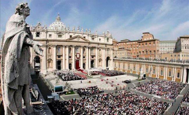 Desvíos de dinero en… ¿El Vaticano?