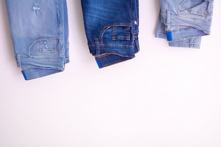 4 formas de tener jeans más sustentables