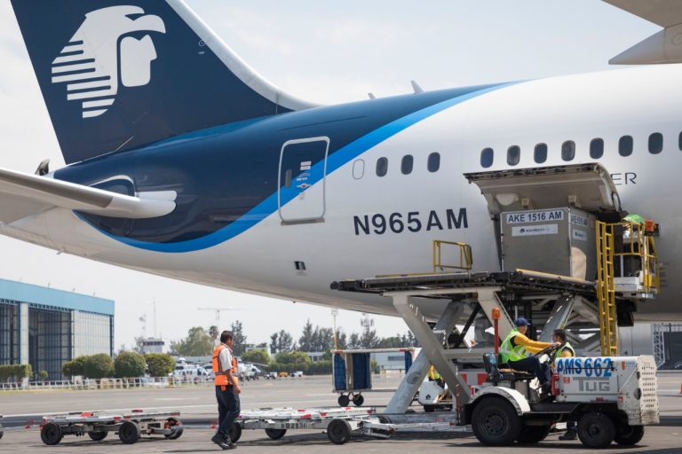 Aeroméxico utilizará sus aviones de pasajeros para transportar carga