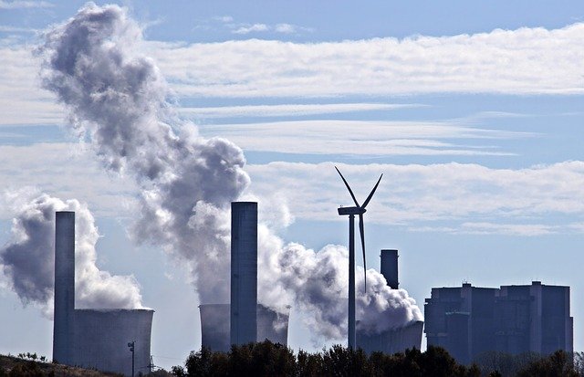 Industrias. De cara a la COP26, 80% de compañías contaminantes no cumplirán sus objetivos vs cambio climático