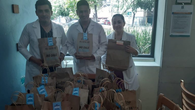 Grupo Herdez, a través de Nutrisa y Cielito Querido Café, reconocen la labor del personal de salud