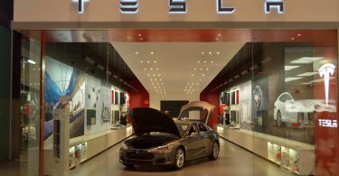 Tesla mostrará su Modelo 3, un eléctrico con más de 400 millas de autonomía