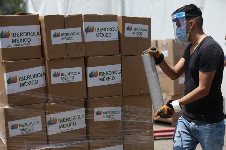 Iberdrola México dona ocho ventiladores y 600 mil unidades de material sanitario en CDMX