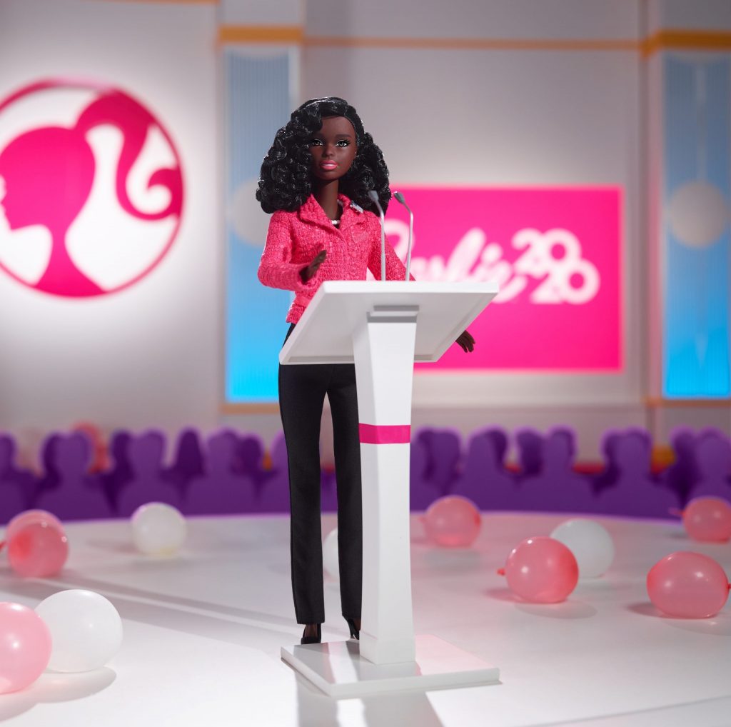 Barbie. Barbie afroamericana quiere ser presidente