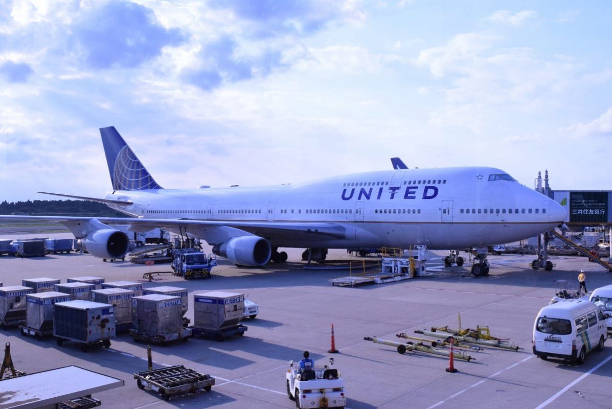 United Airlines tendrá el 1er vuelo trasatlántico con pruebas COVID-19 para todos los pasajeros