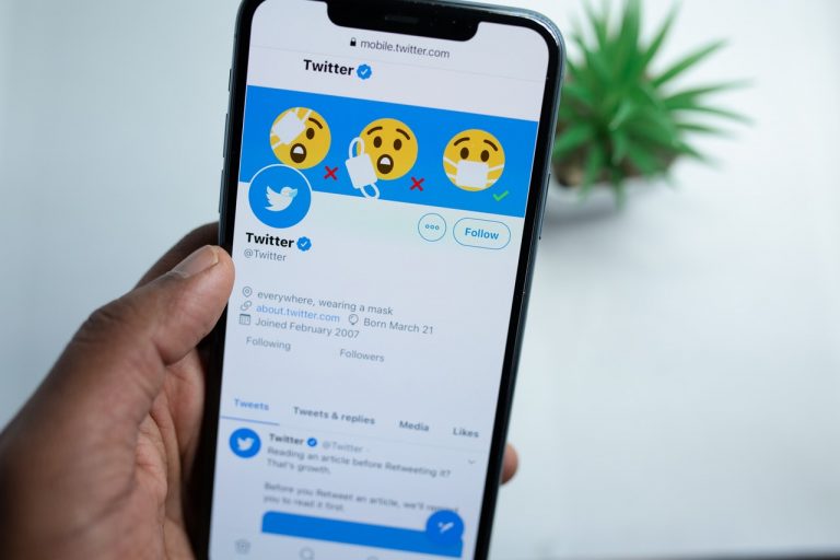 ¿Se volverá Twitter más confiable o más peligroso? Expertos opinan