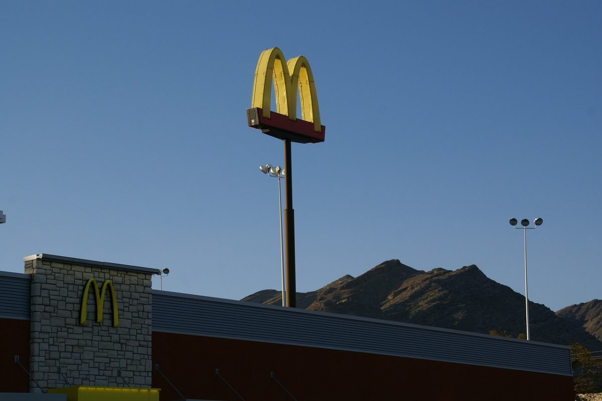 McDonalds dejará de usar PFAS en empaques en 2025
