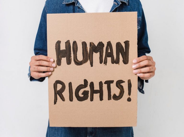 Las grandes empresas no protegen los derechos humanos en medio de COVID-19
