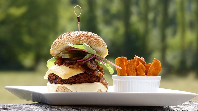 Hamburguesa. Renunciar a la carne: ¿Lo mejor para tu salud y para el planeta?