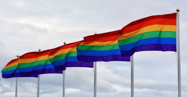 Más de 400 empresas a favor de los derechos LGBTQ+