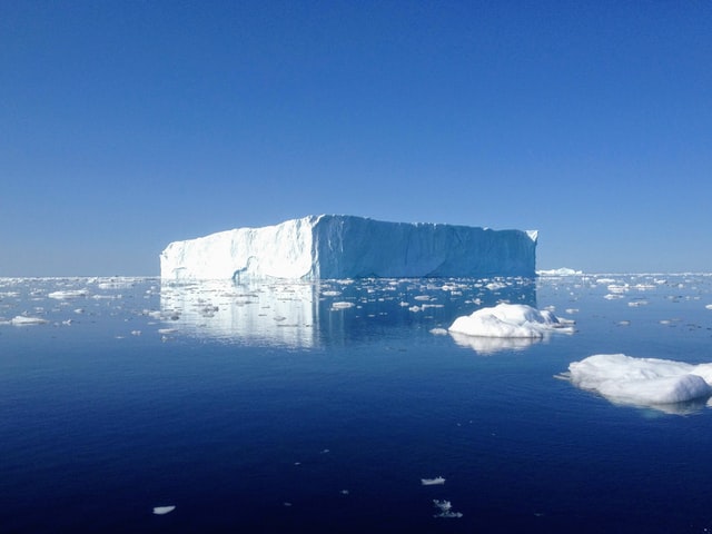 El iceberg más grande del mundo se desprende