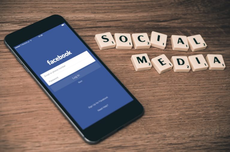 Like! Facebook logra cero neto