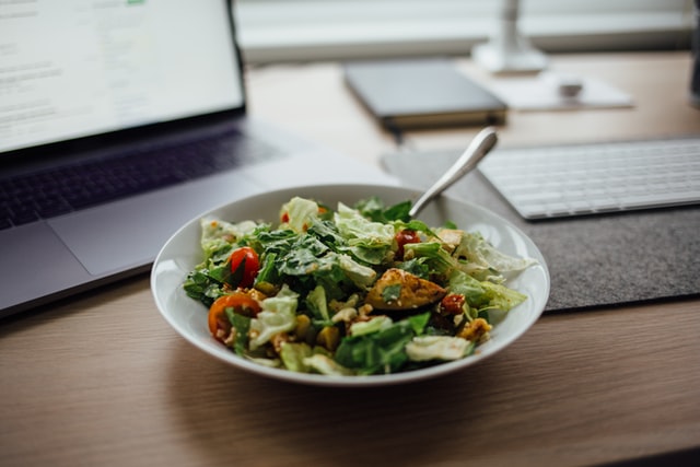 Alimentación saludable en la oficina: ¿Debe ser una política?