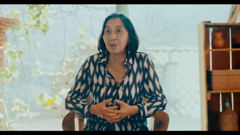 Cerveza Victoria visibiliza el trabajo de la cineasta zapoteca Martha Colmenares