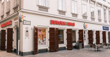 Burger King intenta suspender operaciones en Rusia... pero sus restaurantes se niegan