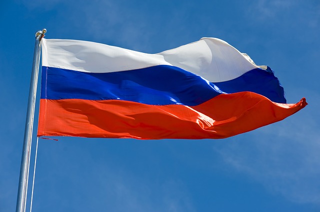 elegir entre rusia y occidente bandera