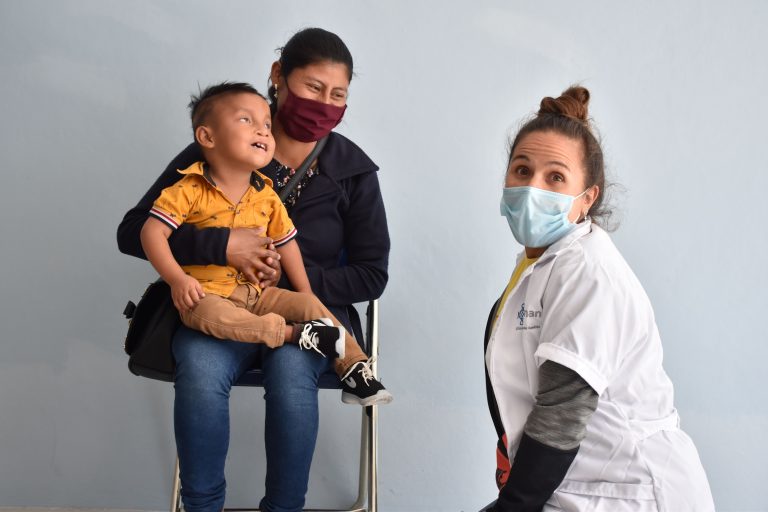 Colgate y Operation Smile México transforman las sonrisas