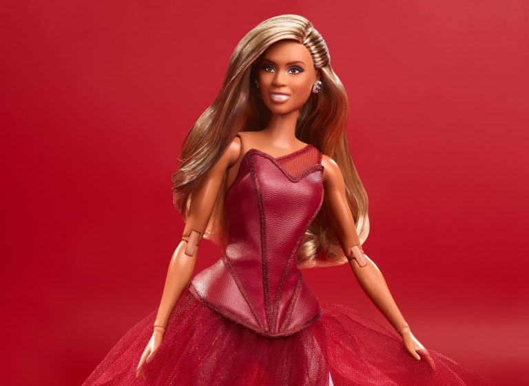 Barbie rinde homenaje a defensora de los derechos de la comunidad LGBT+