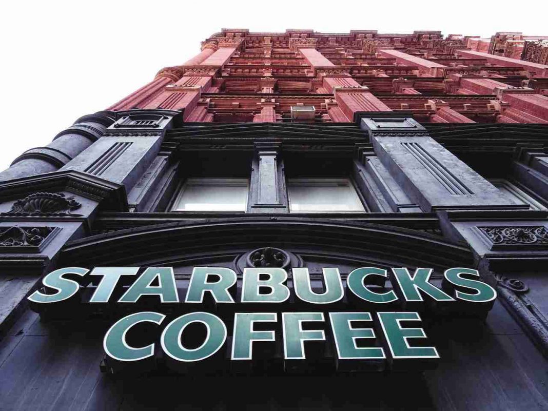 Starbucks retuvo ilegalmente aumentos