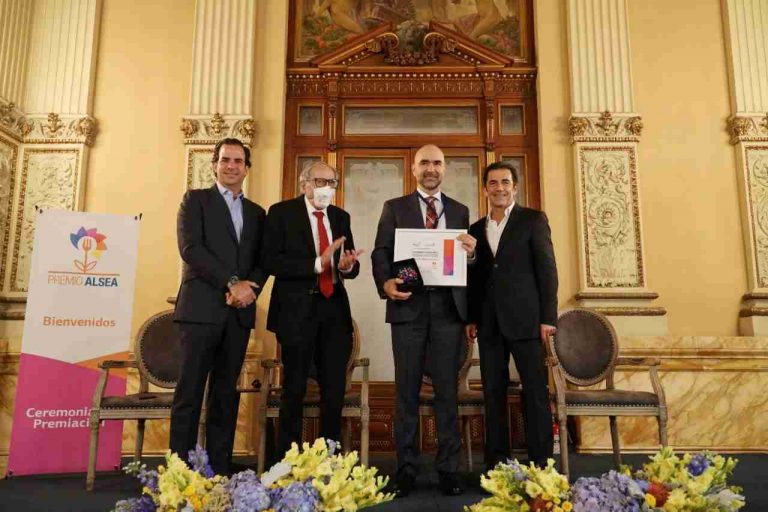 Fundación Alsea y World Vision México entregan el Premio Alsea a la Alimentación y/o Nutrición, en su primera edición