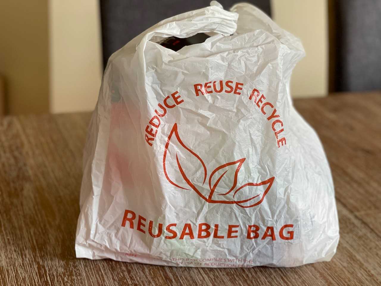 Tecnopacking S.L.U - BOLSAS COMPOSTABLES 🌱♻️ Bolsas elaboradas con  materiales compostables y biodegradables que ayudan a conservar el medio  ambiente y cumplen con la nueva normativa para el 2021✓ No te esperes