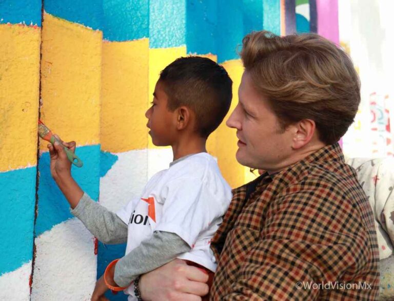 World Vision México lanza Corazones en Movimiento en pro de la niñez migrante en México