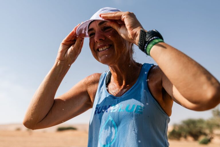Bayer apoya a Mina, la activista que corre 200 maratones a favor del agua