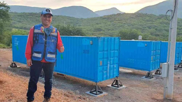 Emprendedor mexicano crea hoteles móviles con contenedores marítimos